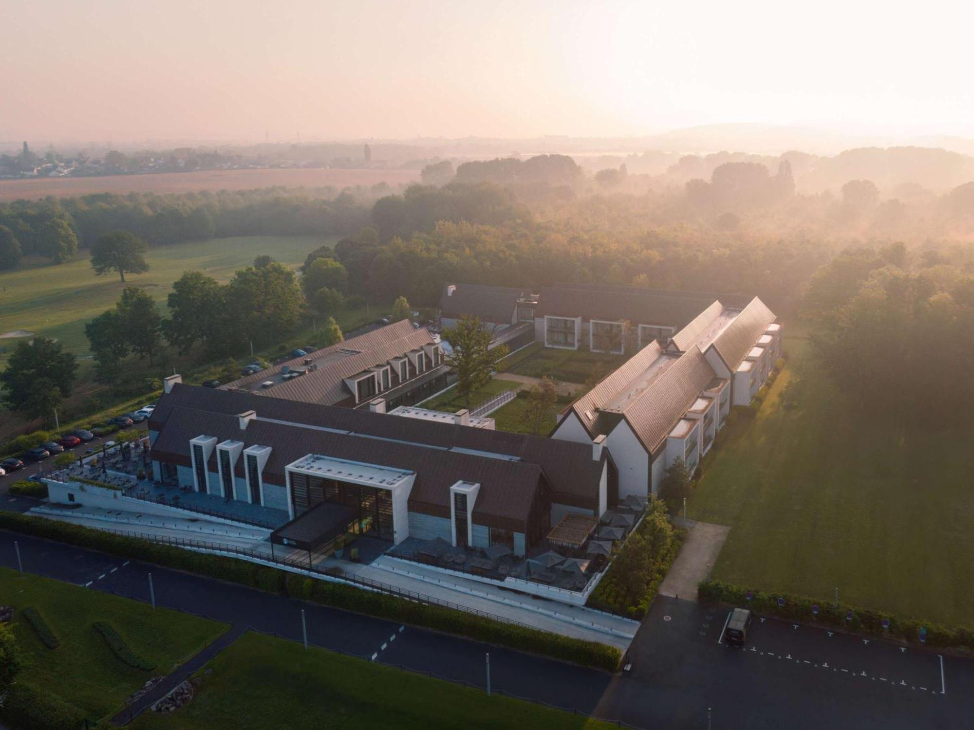 Le Domaine Des Vanneaux Golf Et Spa Mgallery L'Isle-Adam Bagian luar foto