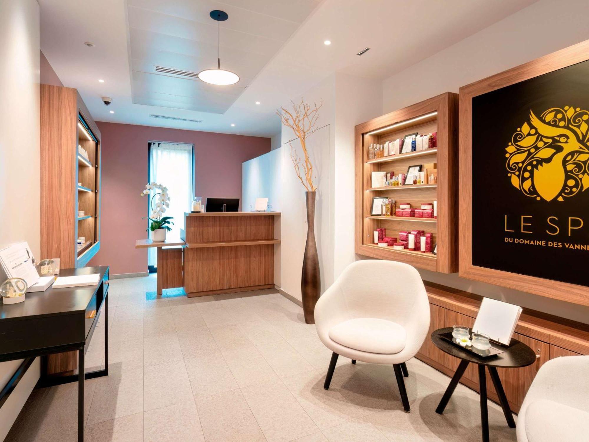 Le Domaine Des Vanneaux Golf Et Spa Mgallery L'Isle-Adam Bagian luar foto